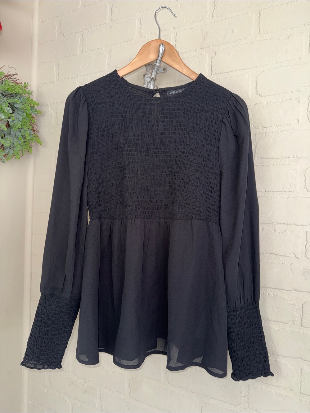 A Pea in the Pod Black Smocked Peplum Blouse peasant style maternity new medium